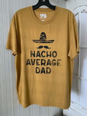 Graphic Tee "Nacho Average Dad" in Mustard